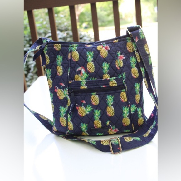 Vera Bradley pineapple toucan party cross body bag Embroidered - Picture 10 of 10